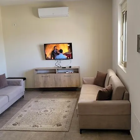 فيلة Rei